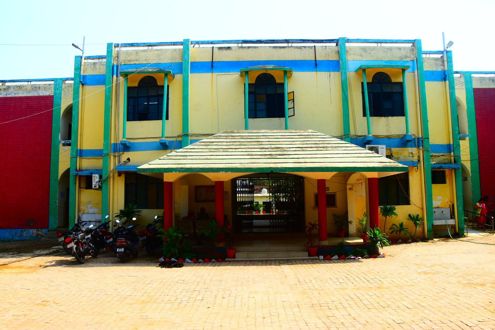 SCHOOL